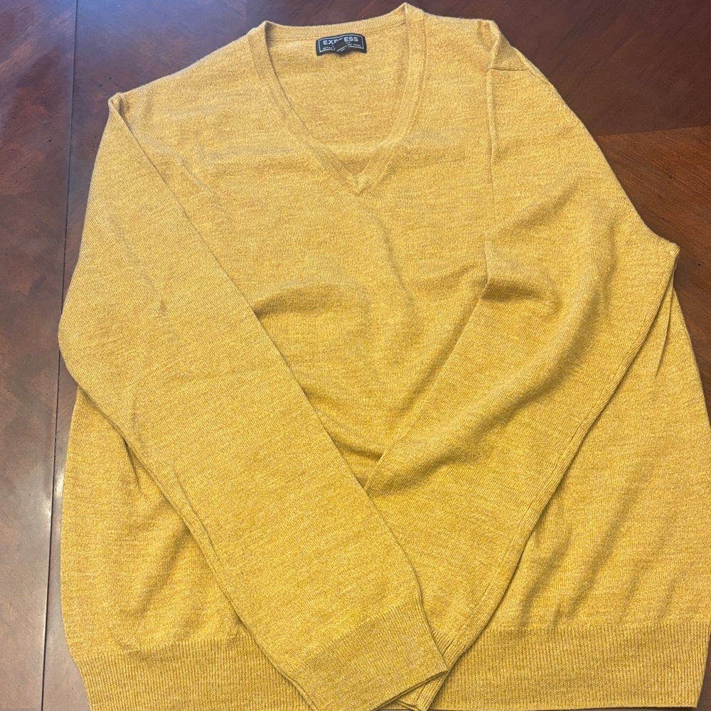 Express Men's Golden V-Neck Sweater